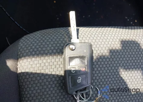 2019 Volkswagen Jetta 1.4T R-Line/1.4T S/1.4T Se z USA, uszkodzony, nr VIN 3VWCB7BU5KM238861